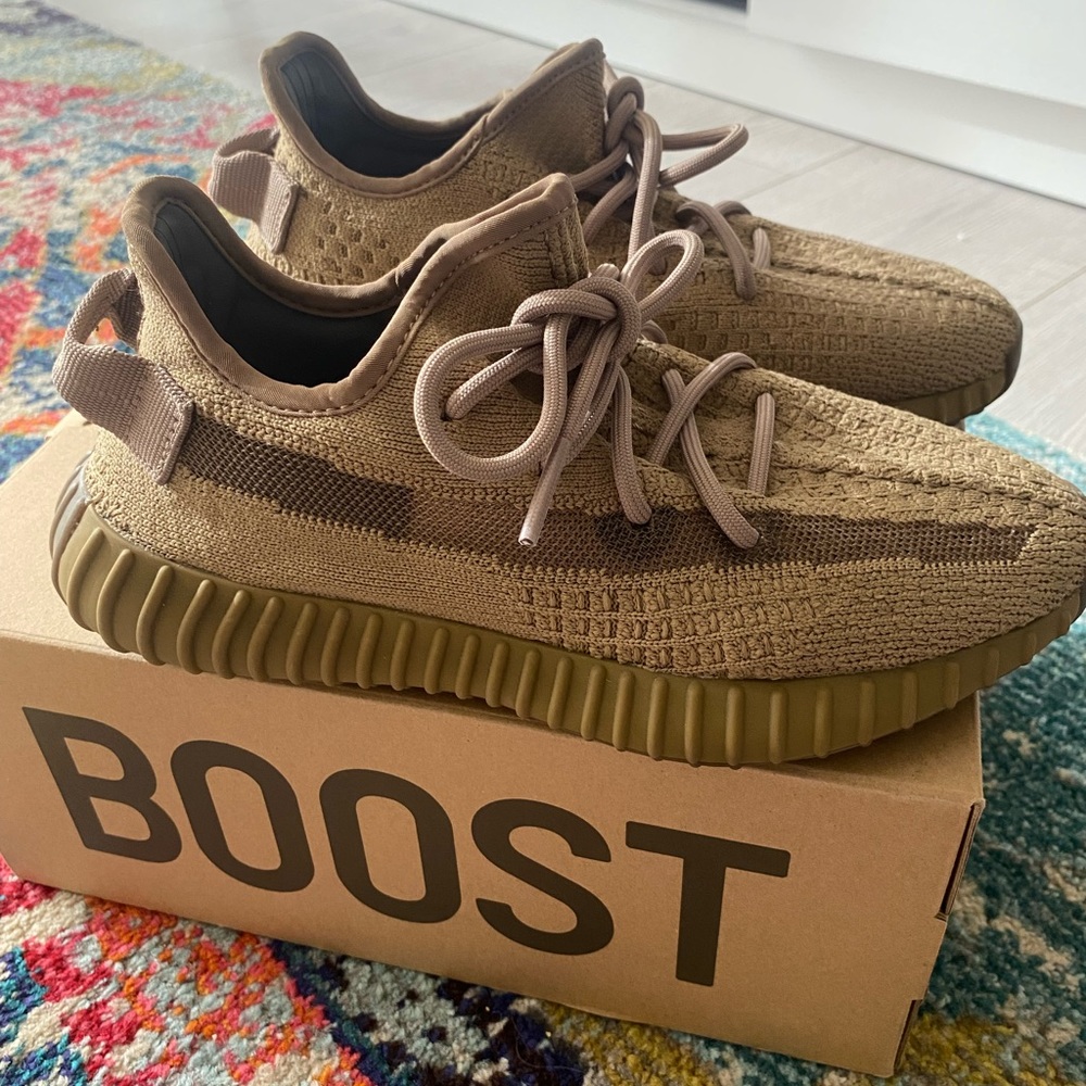 Yeezy Boost 350 Earth- men’s 5.5, womens 7